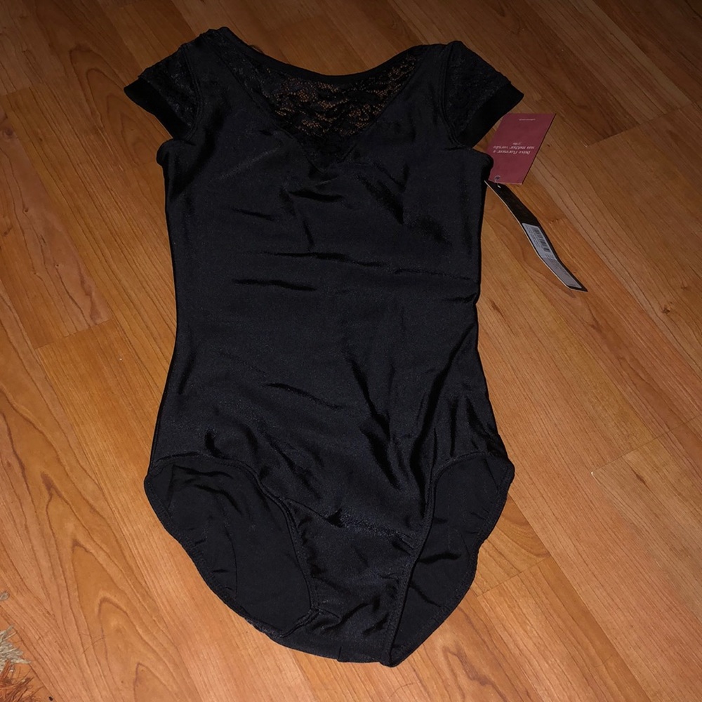 So Danca Black Lace capped Sleeved Leotard. With tags, never been worn